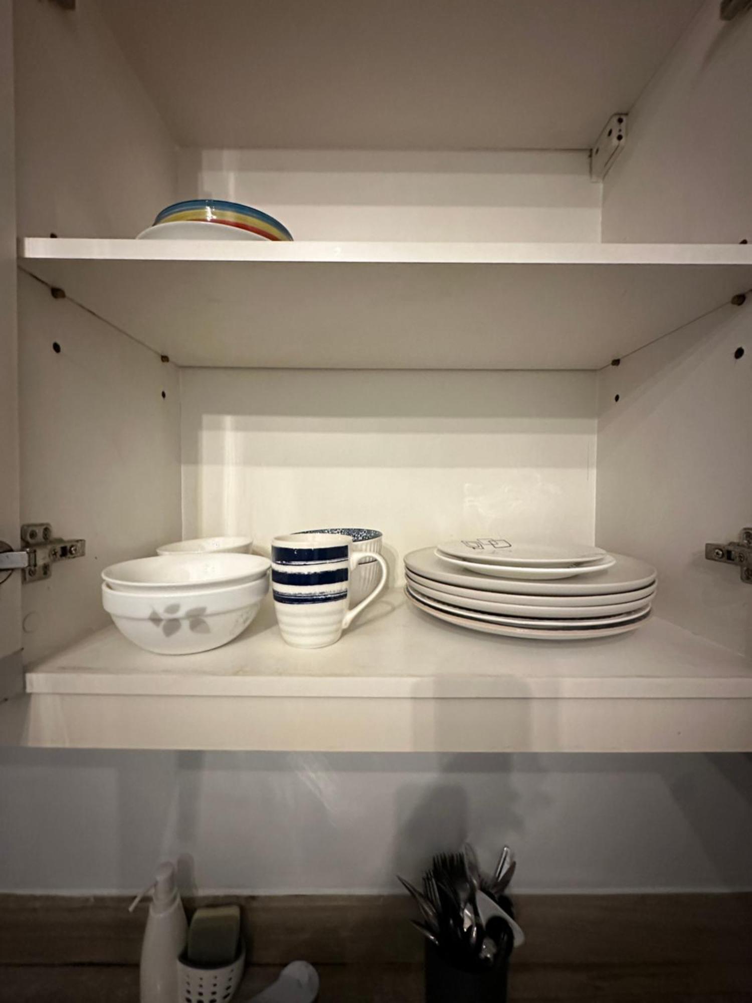 One Bedroom Apartment With Netflix At Greenbelt Makati Manille Extérieur photo